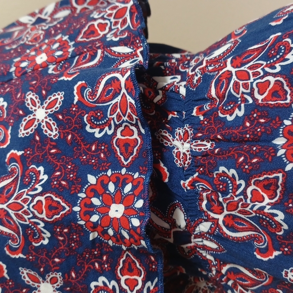 Francesca’s Maxi Dress.  Style Jadeen Size Small  shoulder. - Picture 6 of 15